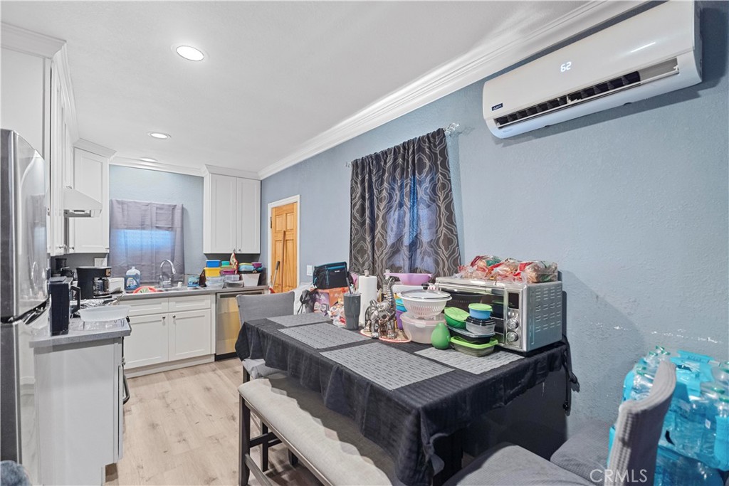 MLS #OC25195837 image #4