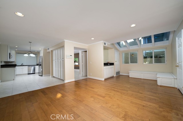 MLS #OC25195852 image #10