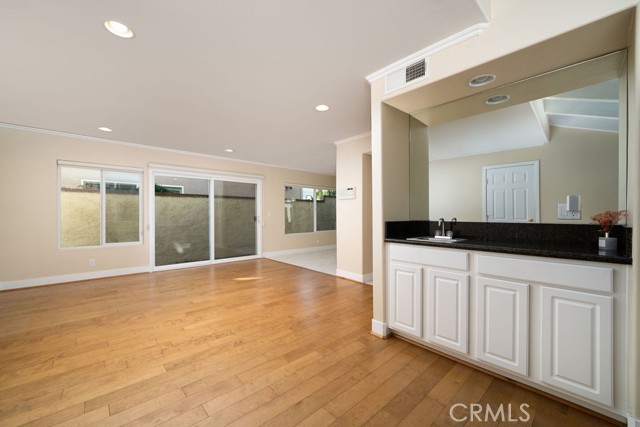 MLS #OC25195852 image #11