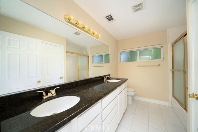 MLS #OC25195852 image #19
