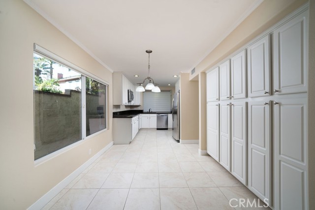 MLS #OC25195852 image #9