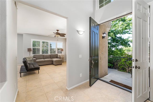 MLS #OC25195979 image #1