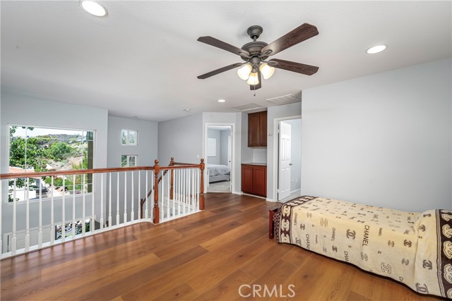 MLS #OC25195979 image #11