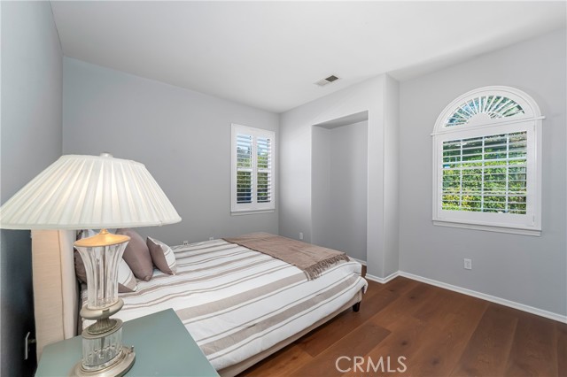 MLS #OC25195979 image #13
