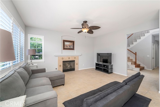 MLS #OC25195979 image #4