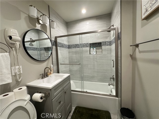 MLS #OC25196041 image #9