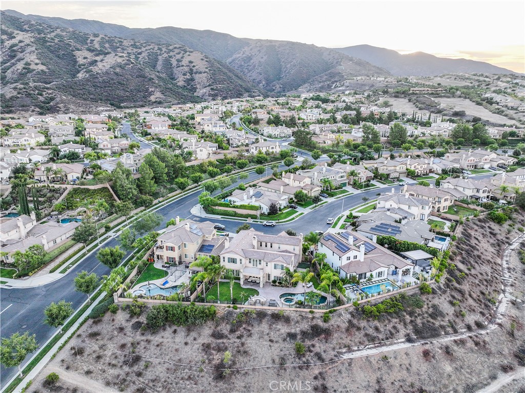 MLS #OC25196100 image #25