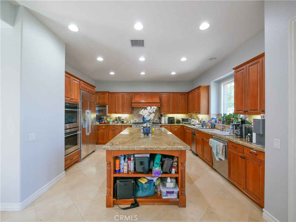 MLS #OC25196100 image #3