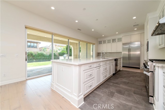 MLS #OC25196136 image #10