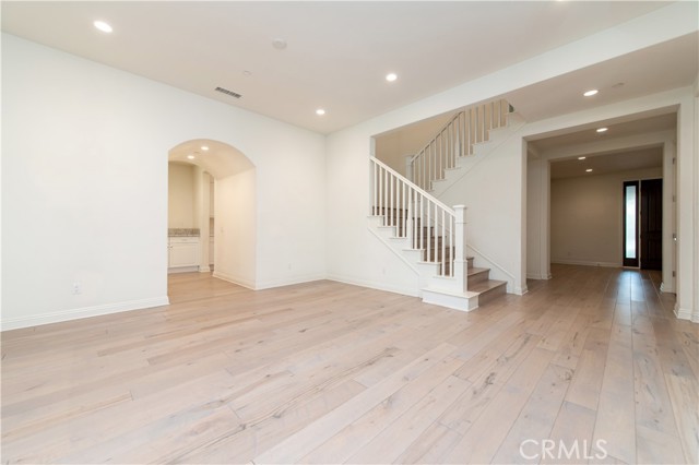 MLS #OC25196136 image #20