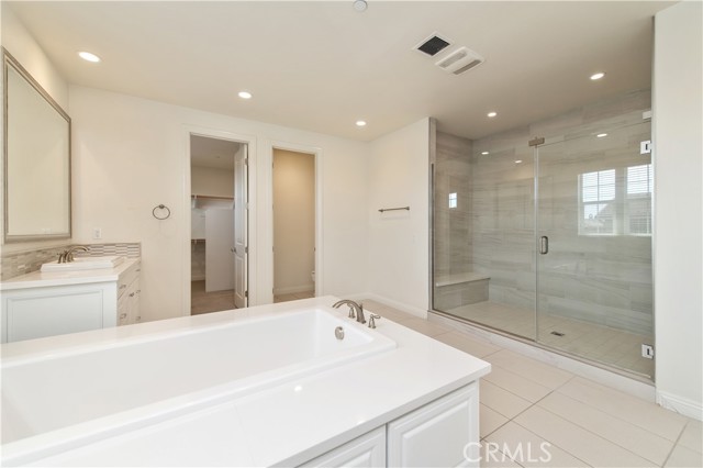 MLS #OC25196136 image #31