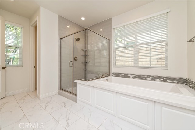 MLS #OC25196136 image #32