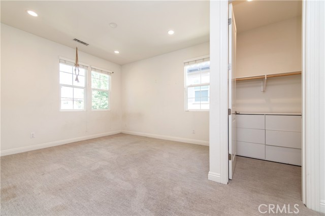 MLS #OC25196136 image #43