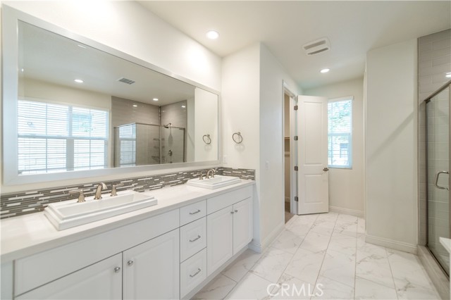 MLS #OC25196136 image #44