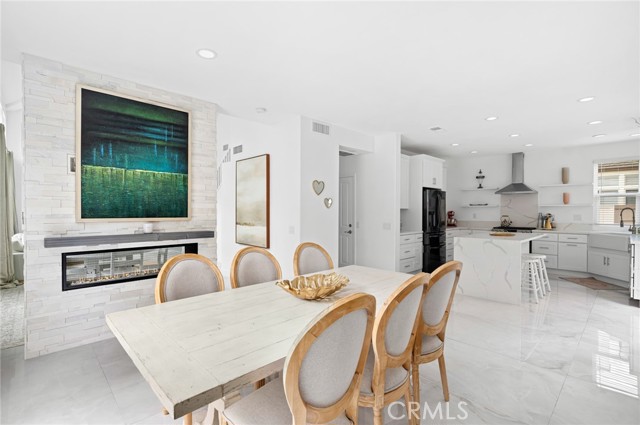 MLS #OC25196245 image #5