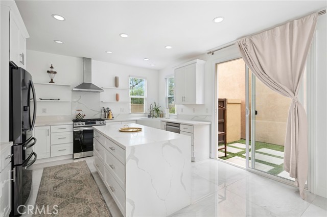 MLS #OC25196245 image #9