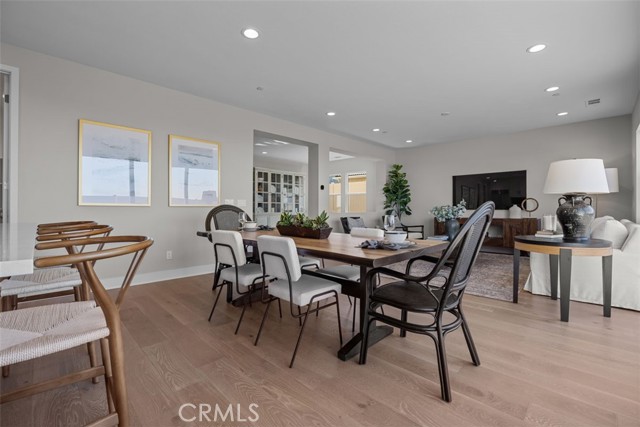 MLS #OC25196340 image #1