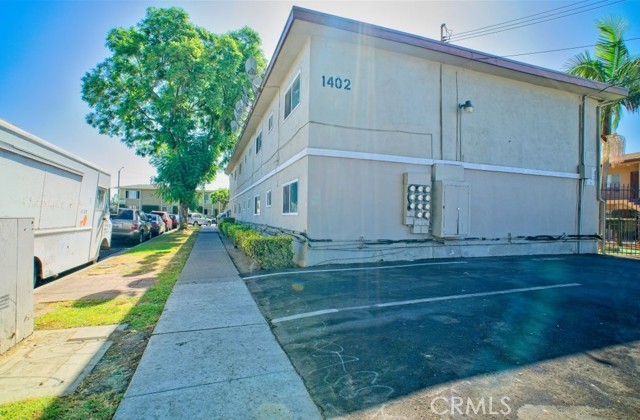 MLS #OC25196383 image #4