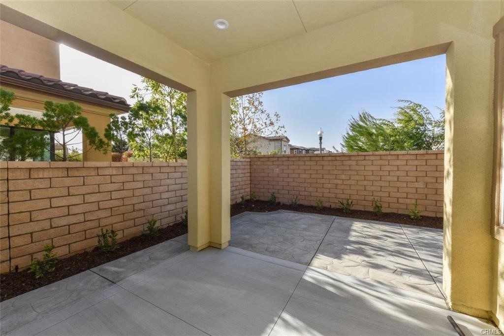 MLS #OC25196388 image #2