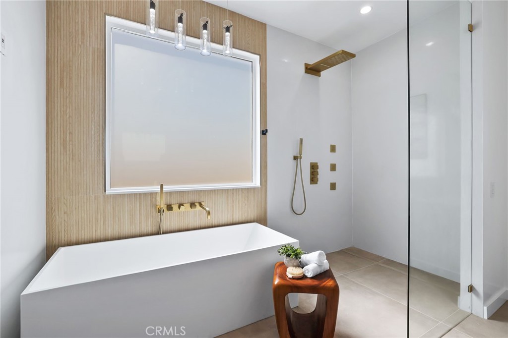 MLS #OC25196392 image #29
