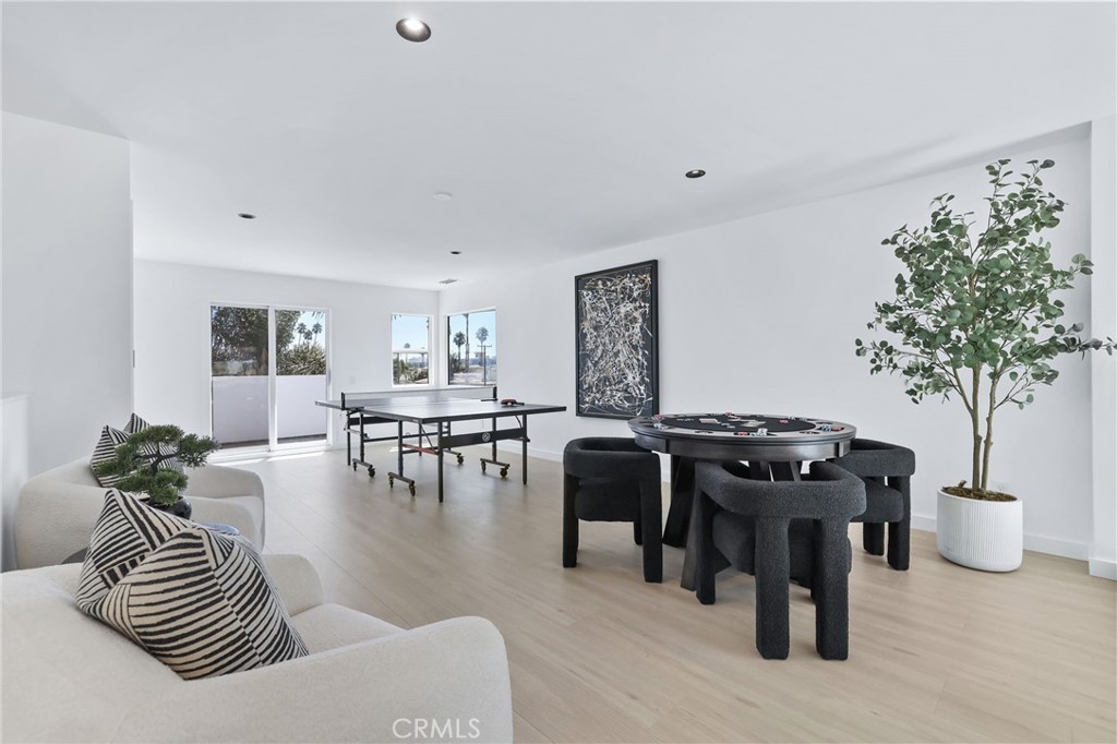 MLS #OC25196392 image #30