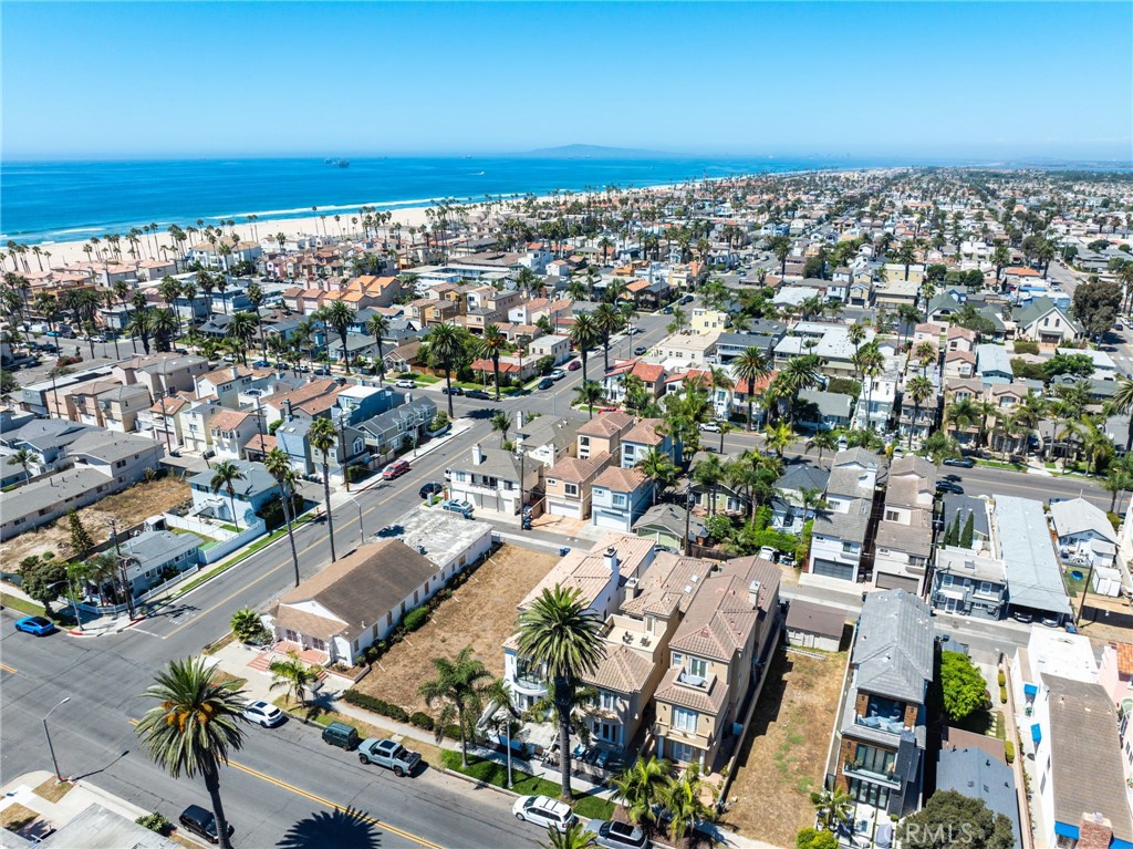 MLS #OC25196392 image #35