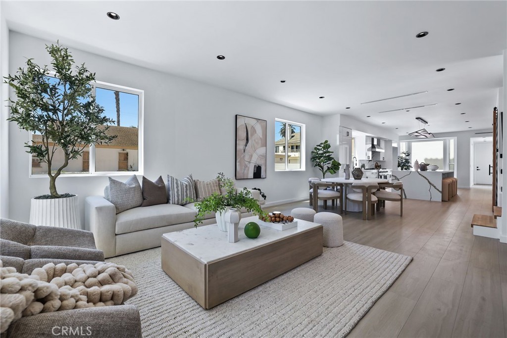 MLS #OC25196392 image #6