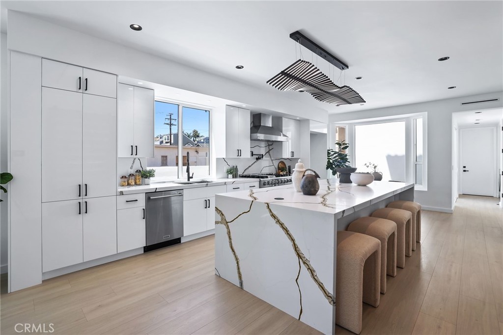 MLS #OC25196392 image #7