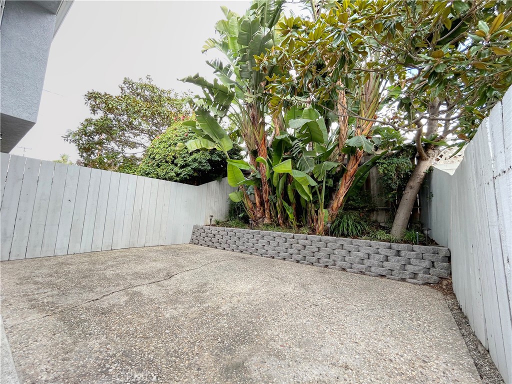 MLS #OC25196431 image #17