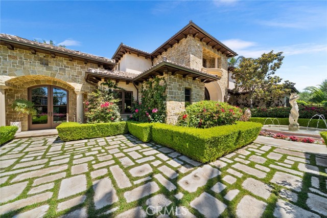 MLS #OC25196571 image #8