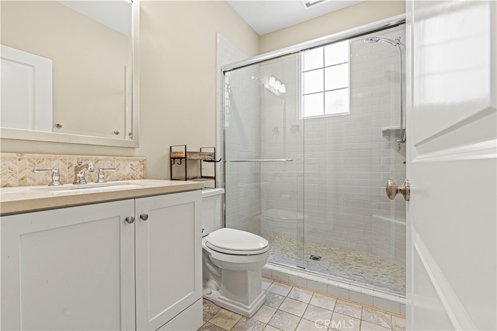 MLS #OC25196596 image #10