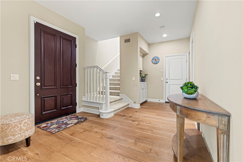 MLS #OC25196596 image #8