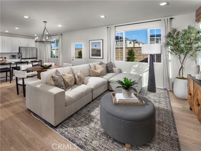 MLS #OC25196632 image #4