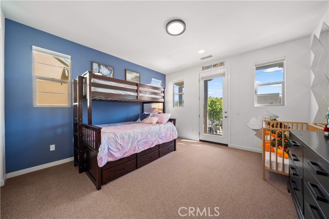 MLS #OC25196678 image #32