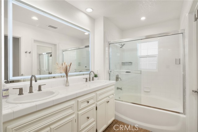 MLS #OC25196723 image #13