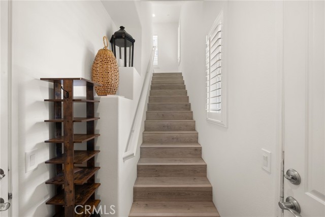 MLS #OC25196723 image #2