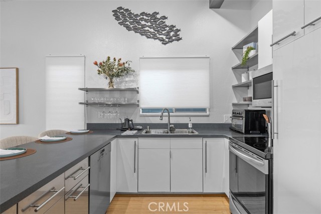 MLS #OC25196736 image #11