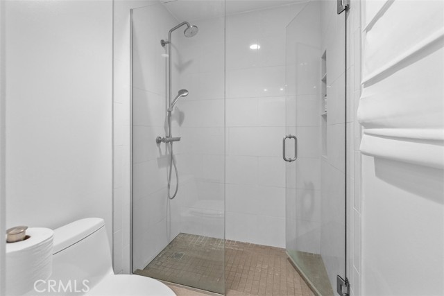 MLS #OC25196736 image #22