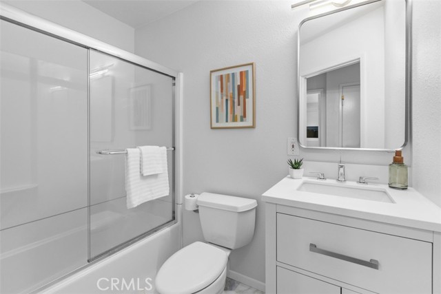 MLS #OC25196736 image #23