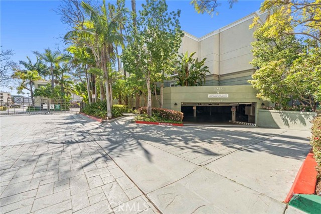 MLS #OC25196895 image #16