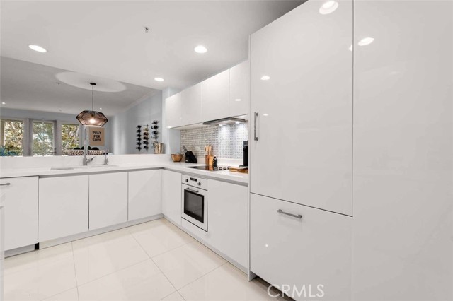 MLS #OC25196895 image #2