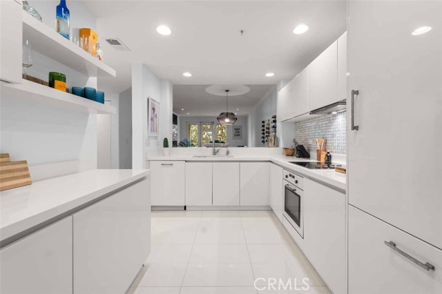 MLS #OC25196895 image #4