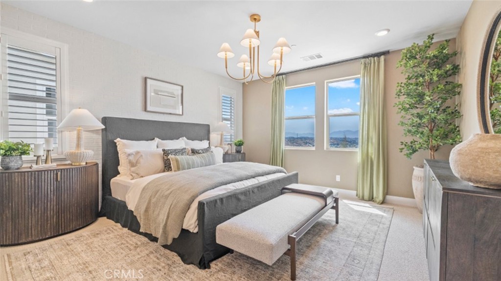 MLS #OC25197345 image #14