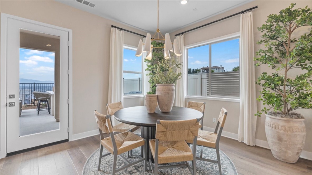 MLS #OC25197345 image #7