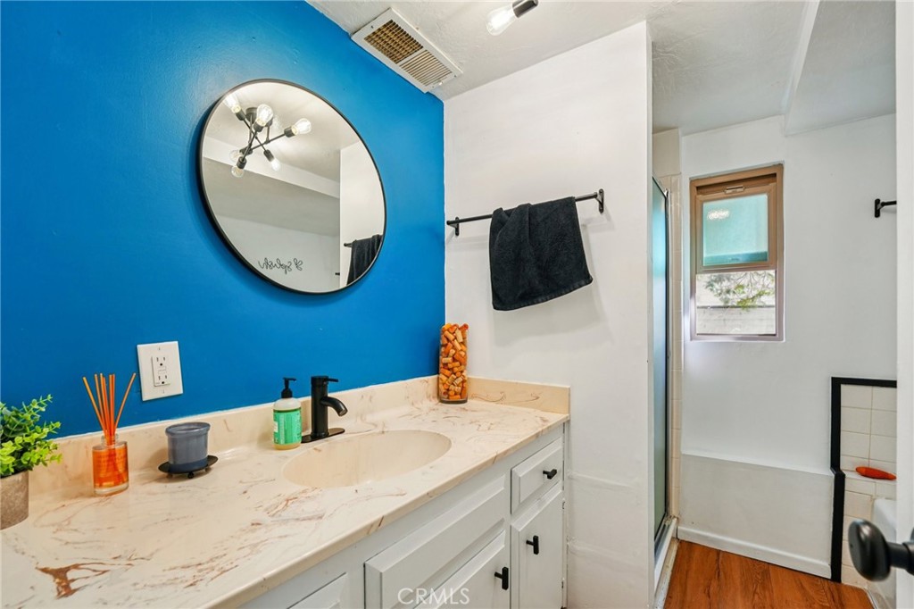 MLS #OC25197368 image #18