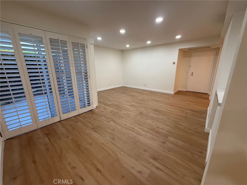 MLS #OC25197400 image #5