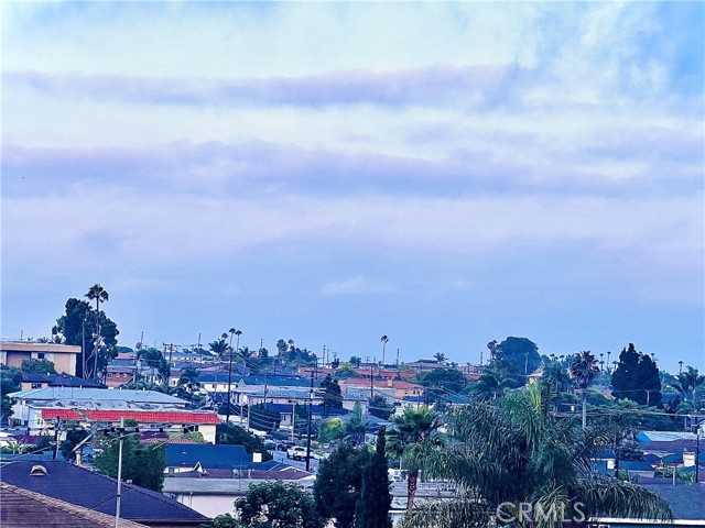 MLS #OC25197463 image #5