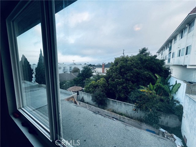 MLS #OC25197463 image #9