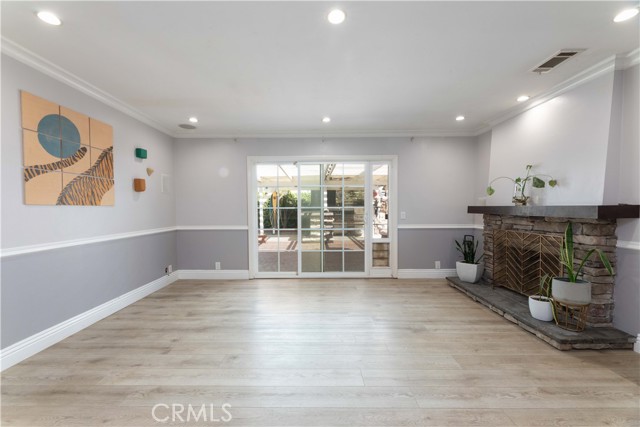 MLS #OC25197514 image #14