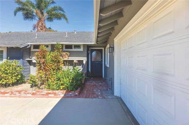 MLS #OC25197514 image #2